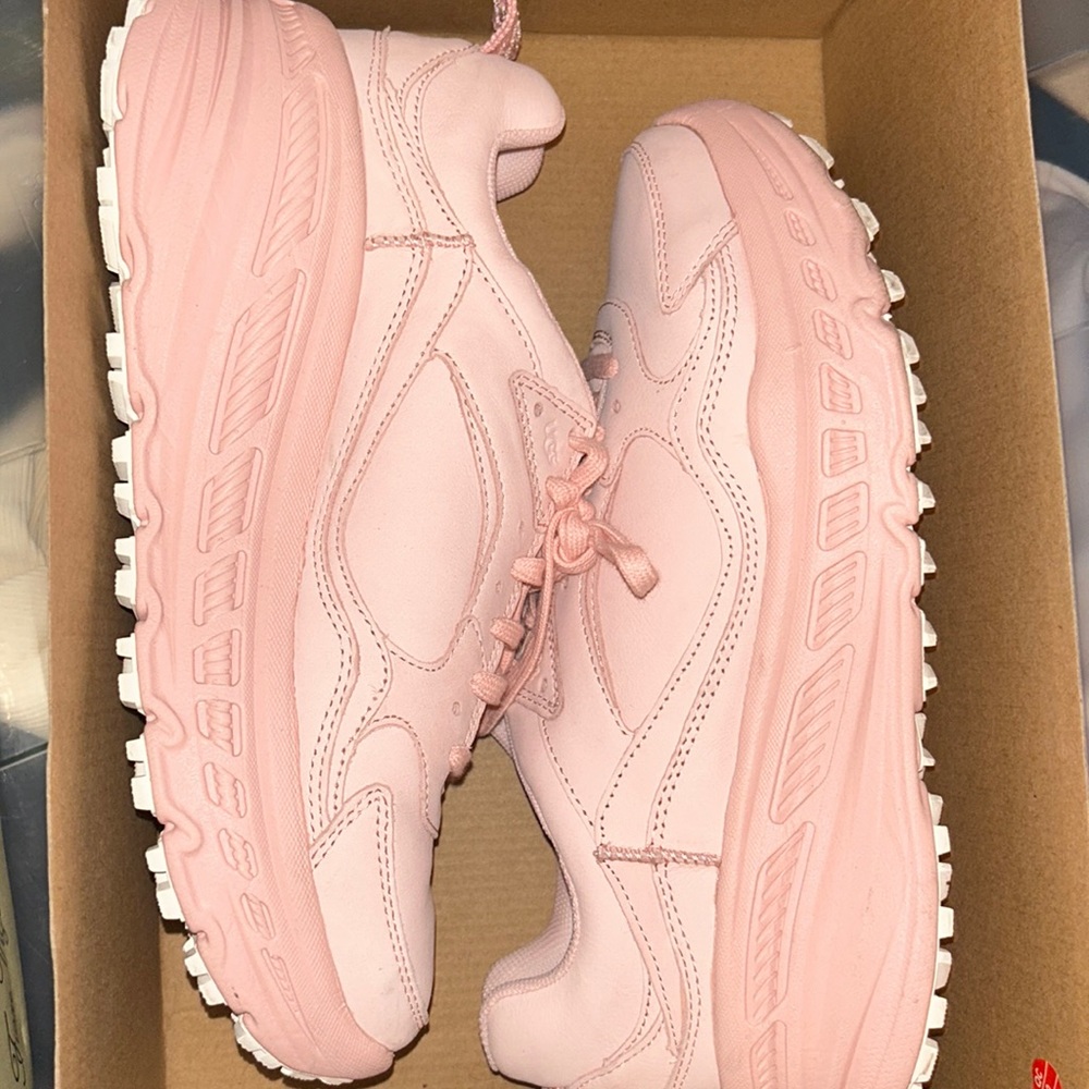 Light Pink Size 10 Ugg Tennis Shoes